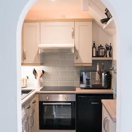Wendy House Villa Eastbourne Exterior photo