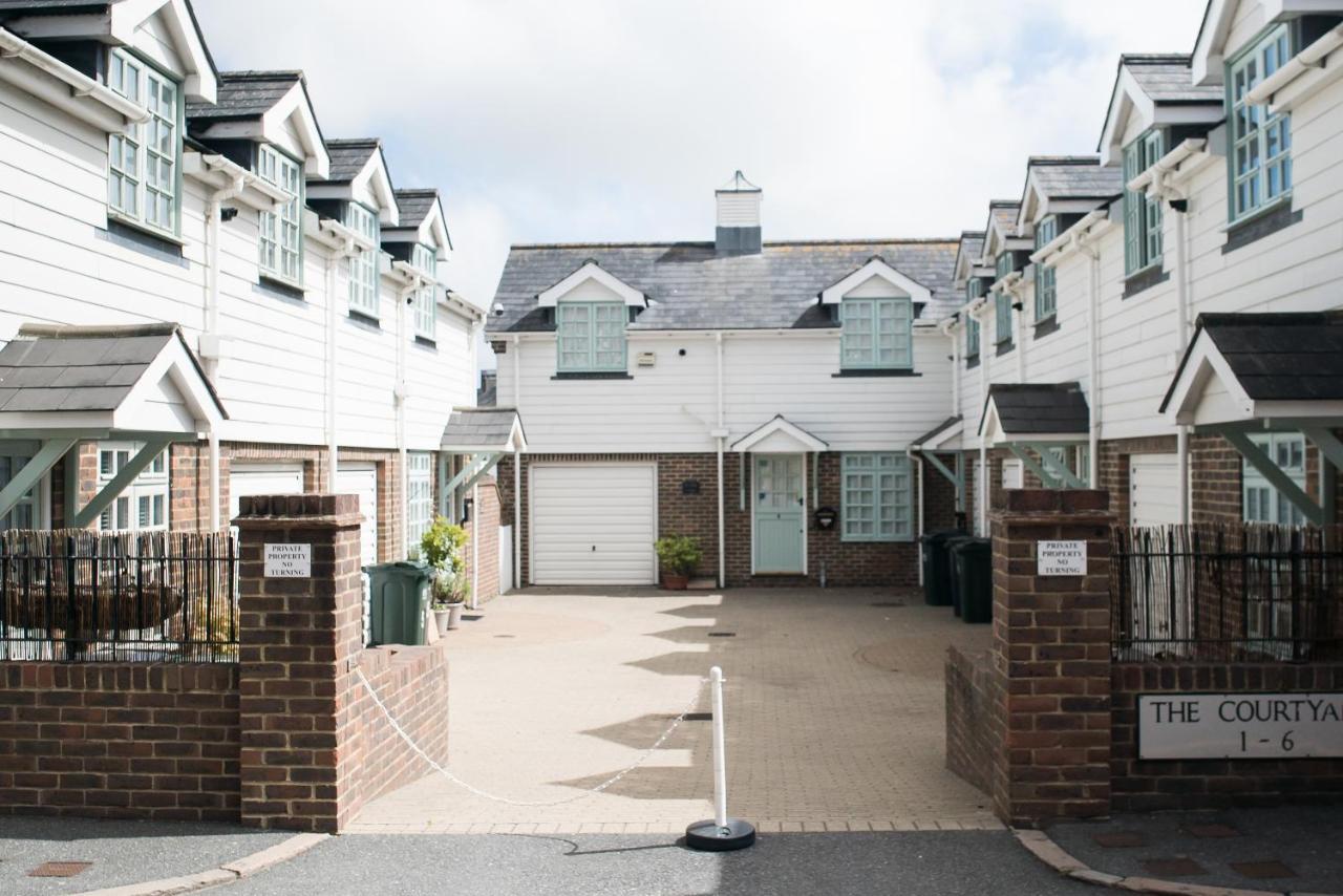 Wendy House Villa Eastbourne Exterior photo